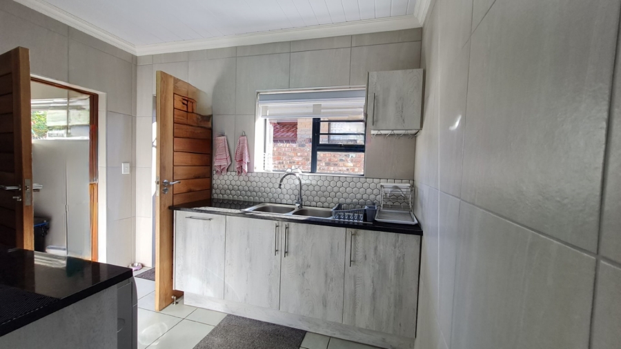3 Bedroom Property for Sale in Dana Bay Western Cape